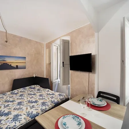 Appartamento Vicolo Olivone Sanremo