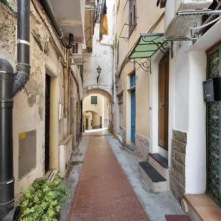 Appartamento Vicolo Olivone Sanremo