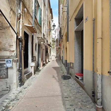 Appartamento Vicolo Olivone Sanremo